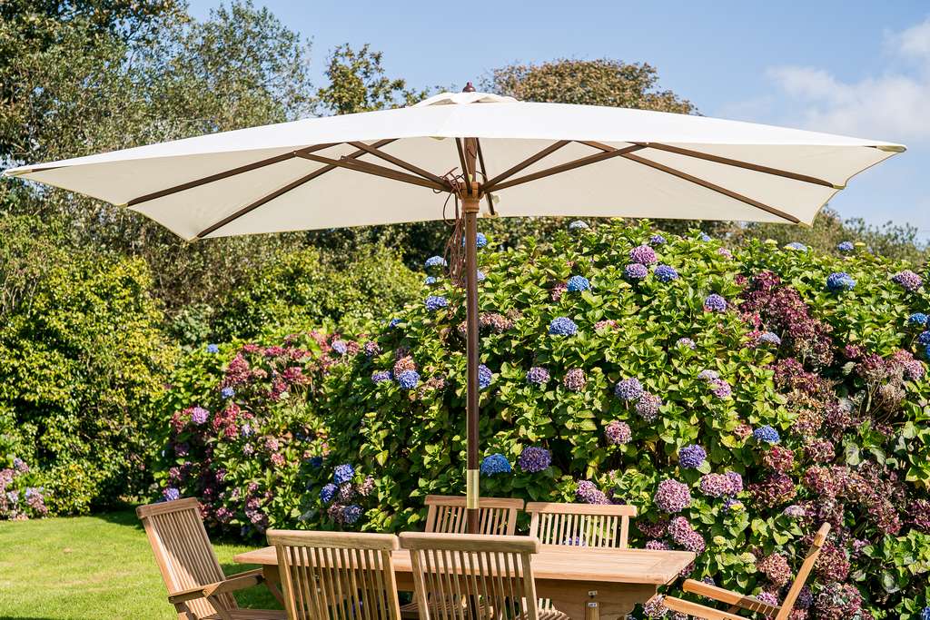 Garden Parasols | Garden Umbrellas | Wooden Garden Parasols - Ottena ...