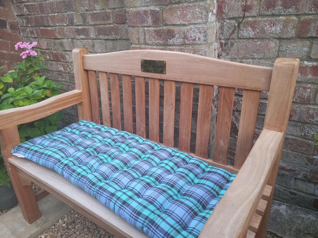 How to Choose the Best Memorial Bench 8 david bench